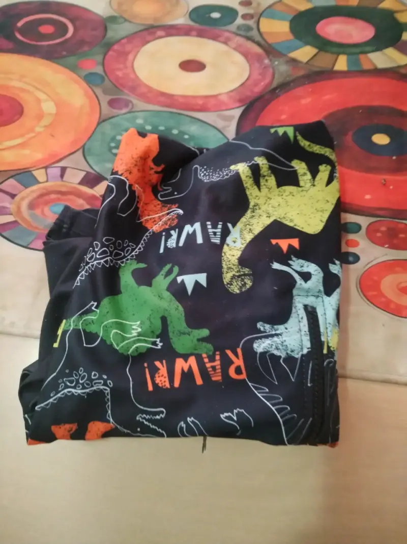 Traje de baño completo de dinosaurios - 2