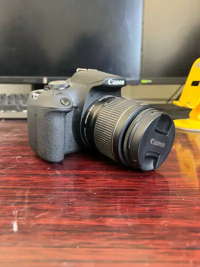 Canon t7 - miniatura 1
