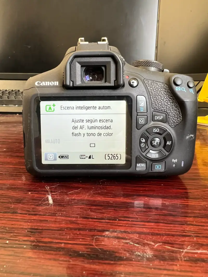Canon t7 - 2