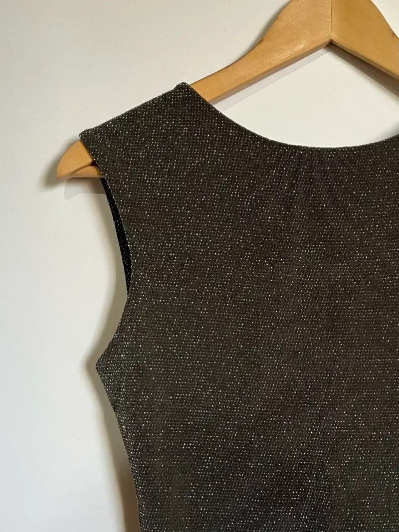 polera verde oscuro con brillos - 3