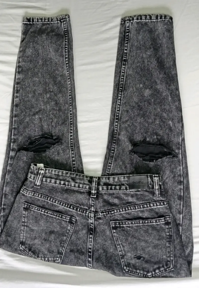 Jeans negros desgastados para mujer Sybilla - 3