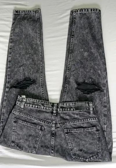 Jeans negros desgastados para mujer Sybilla - miniatura 3
