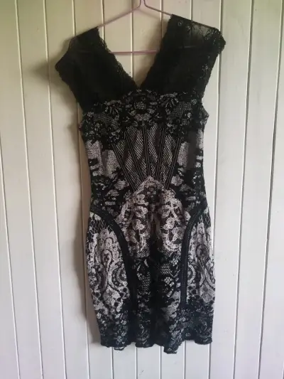 Vestido de encaje negro y blanco Marc Cain elegante - miniatura 1