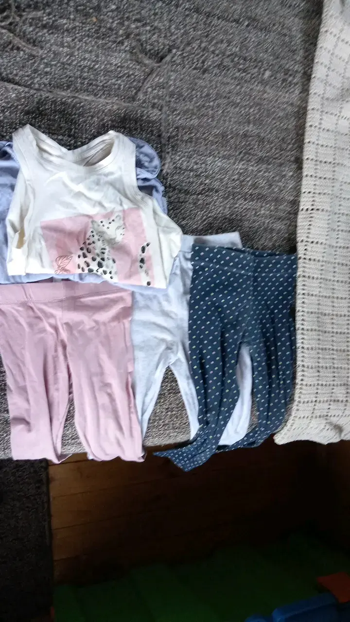 Conjunto de ropa para bebé niña en varios colores
