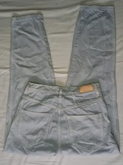Jeans celestes para mujer - miniatura 3