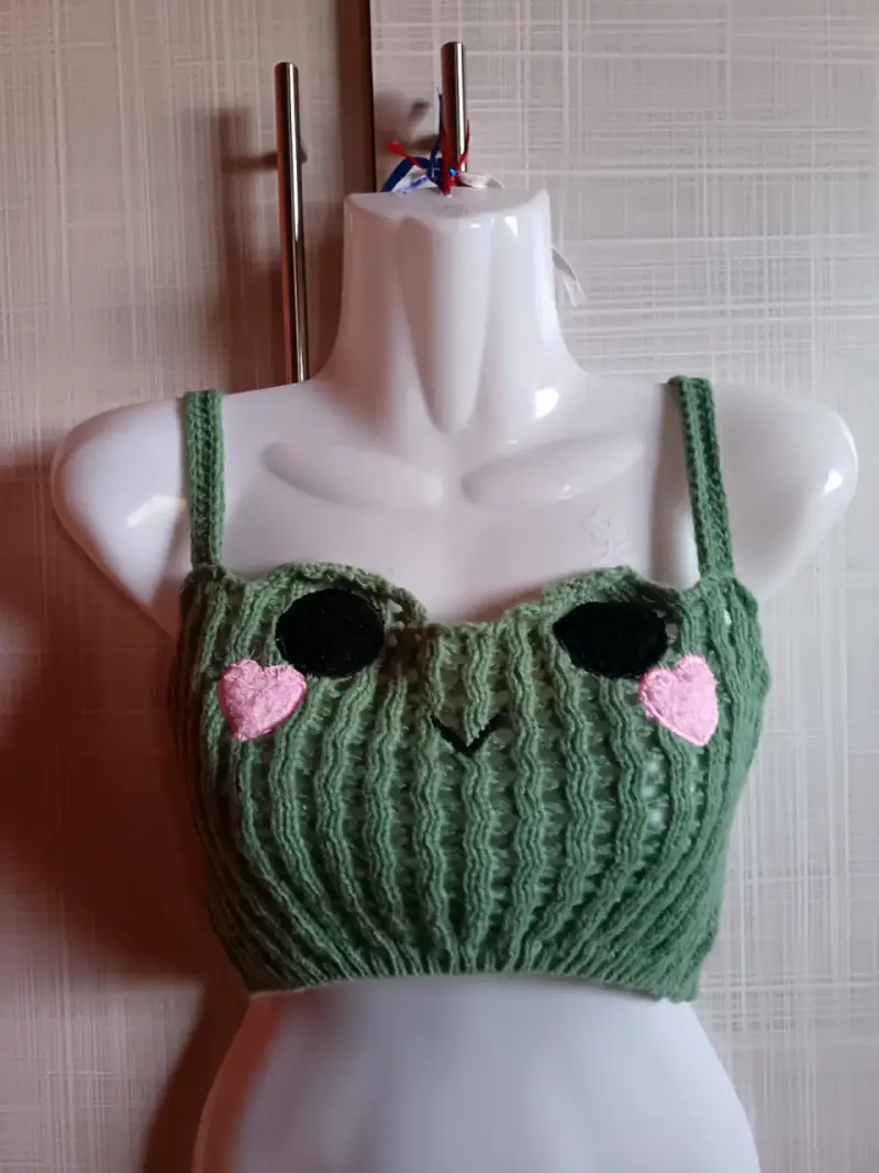 Top tejido verde con diseño de rana - 1