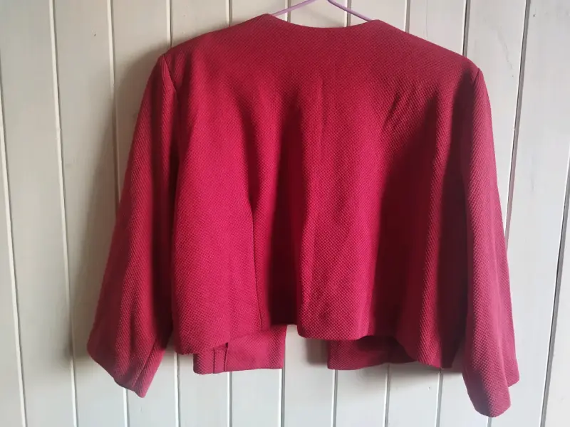 Chaqueta roja con bordado floral Danny and Nicole - 3