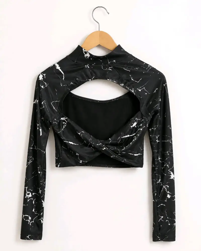 Conjunto deportivo Shein negro con diseño mármol - 2