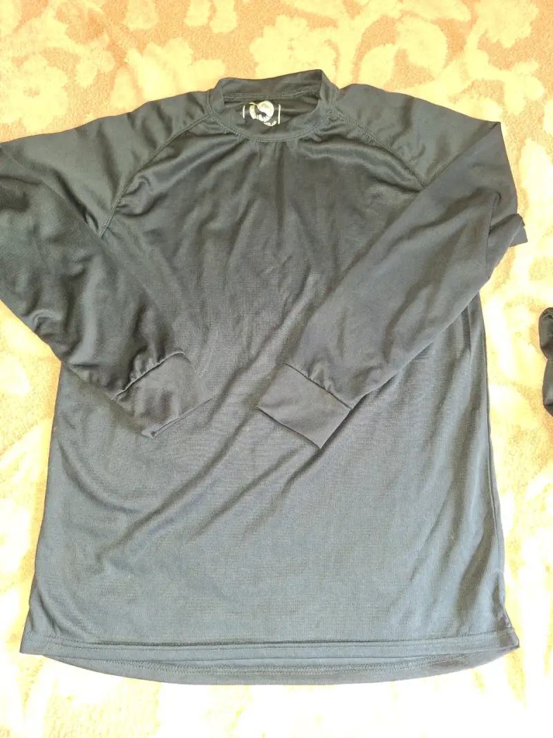Poleras térmicas negras para hombre B.E.E. - 3