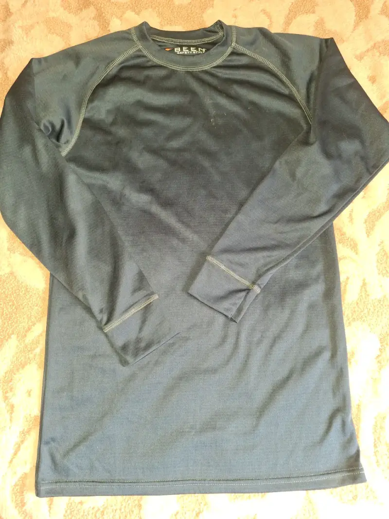 Poleras térmicas negras para hombre B.E.E. - 4