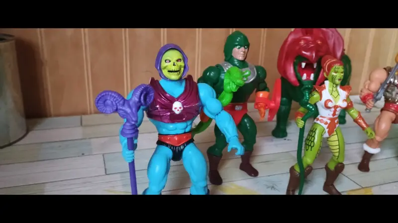 Figuras acción motu origins - 1
