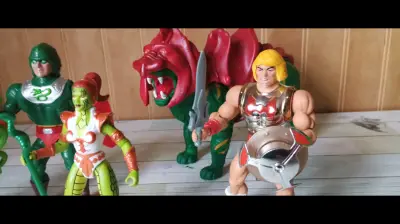 Figuras acción motu origins - miniatura 3