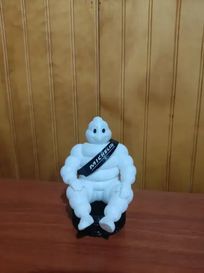 Figura decorativa Michelin Bibendum 12 centímetros - miniatura 2