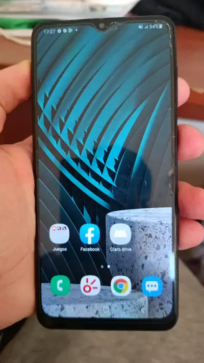 Smartphone Samsung Galaxy en buen estado - miniatura 2