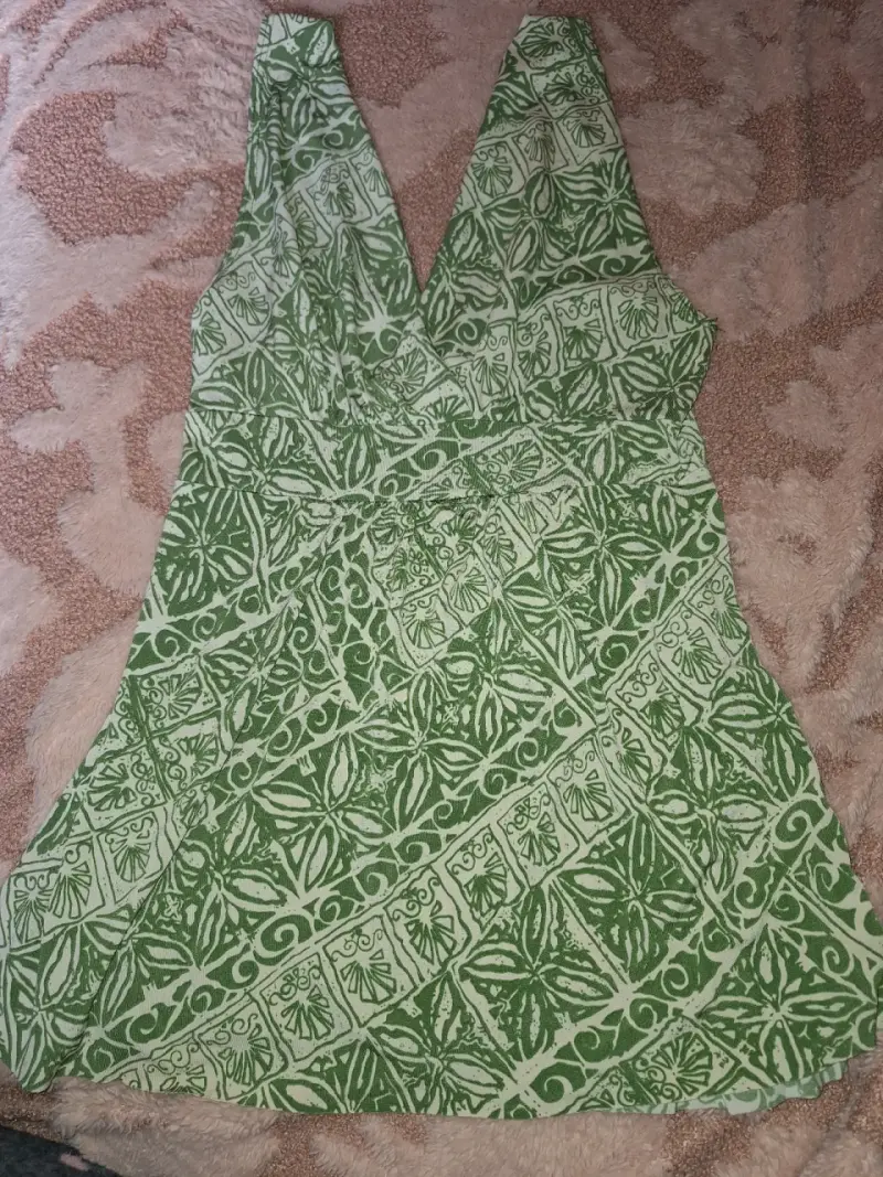 Polera verde estampado Body Central - 1