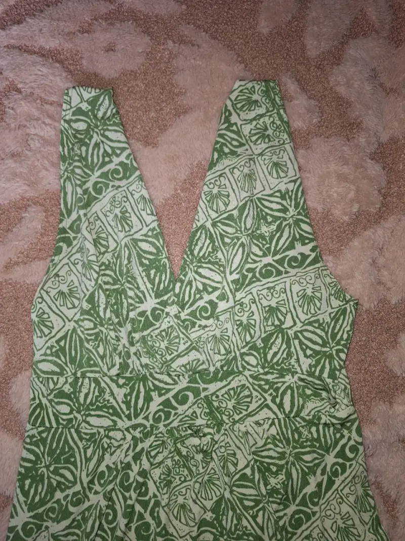 Polera verde estampado Body Central - 2
