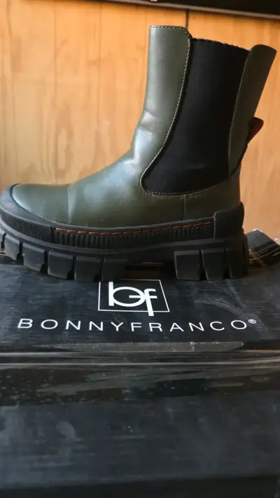 Botas Bonnyfranco verdes con plataforma - miniatura 1