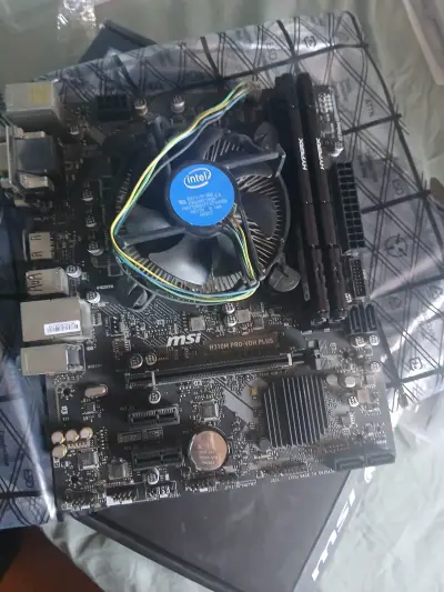 Placa madre, procesador intel i39100f 8gbde ram - miniatura 1
