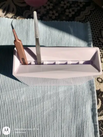 Kit de Extensiones de Pestañas con Pinzas y Soporte - miniatura 1