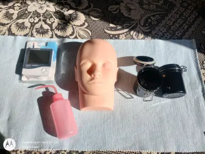Kit de Extensiones de Pestañas con Pinzas y Soporte - miniatura 3