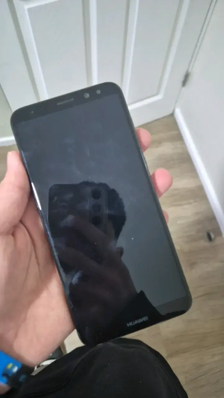 Smartphone Huawei con doble cámara trasera - 2