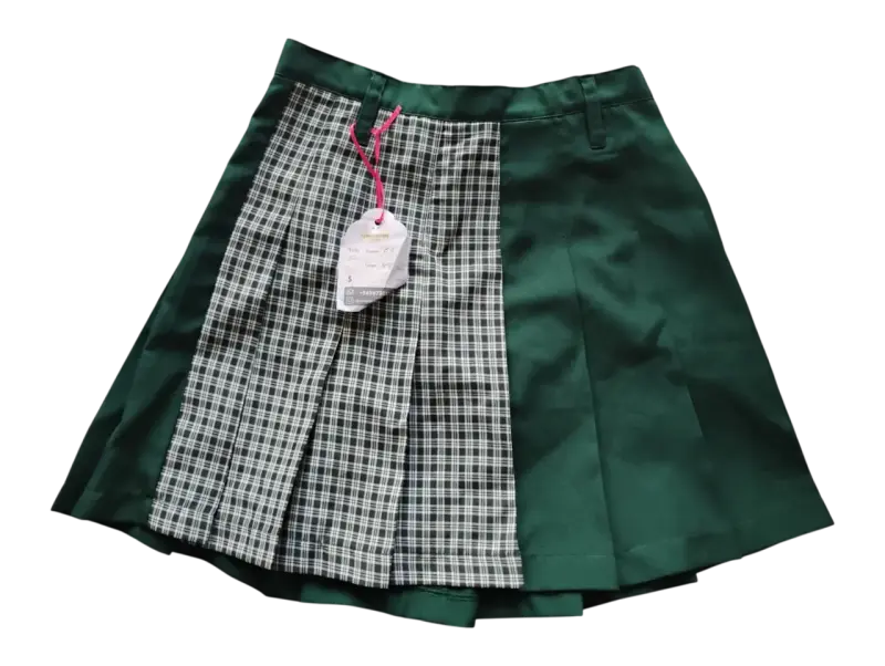 Falda verde con diseño a cuadros