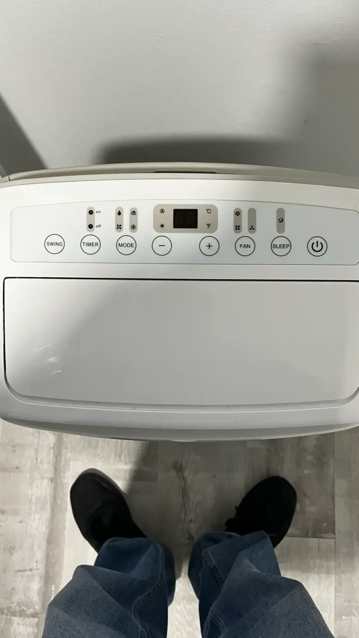 Aire Acondicionado Portátil Midea con Control - 3