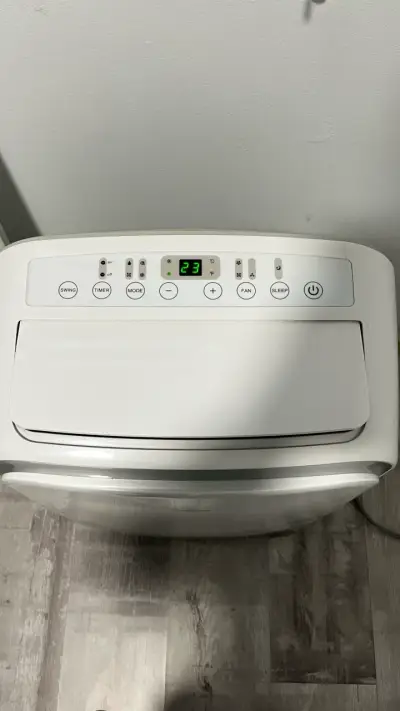 Aire Acondicionado Portátil Midea con Control - miniatura 4
