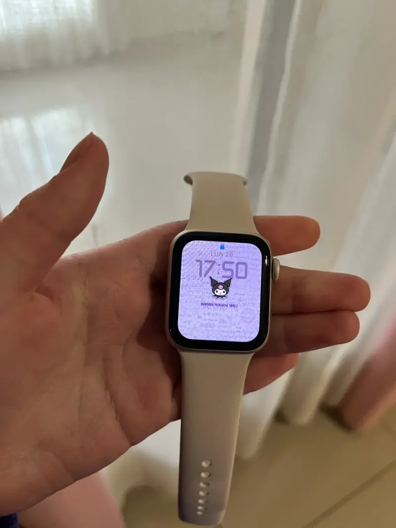 Apple Watch SE 3 40mm M/L GPS - 1