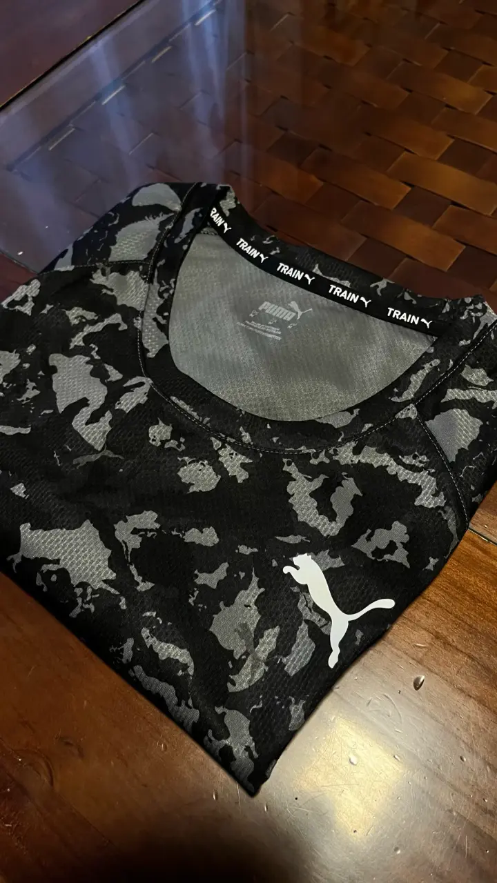 Polera deportiva camuflada Puma negra - 1