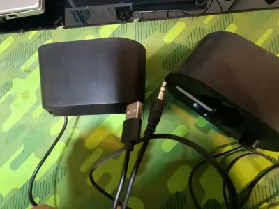 Parlantes USB para computadora y control de volume - miniatura 4