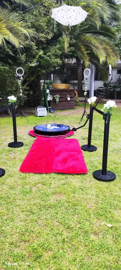 Plataforma  360 con Alfombra Roja y Luces - miniatura 2