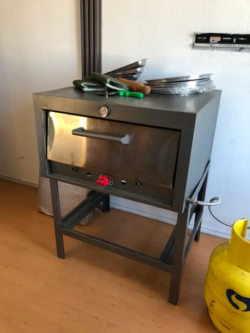 Horno de pizza a gas con accesorios - 3
