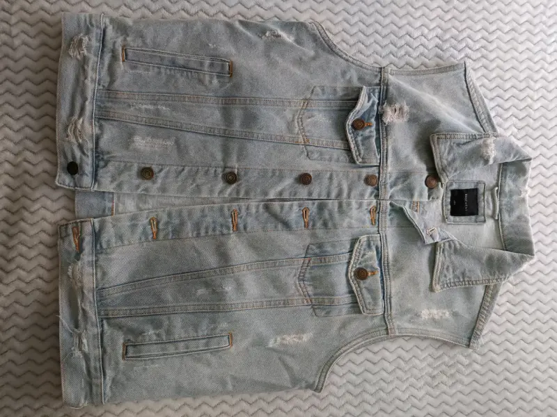 Chaqueta BASEMENT de mezclilla, hombre talla S. - 1