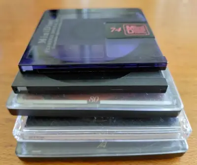 Sony MZ-R55 MiniDisc Walkman + accesorios - miniatura 4