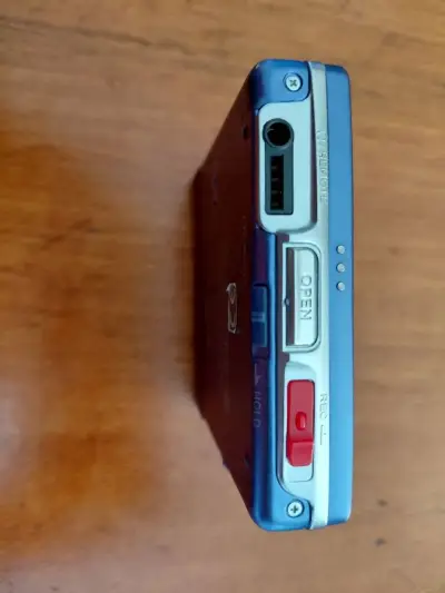 Sony MZ-R55 MiniDisc Walkman + accesorios - miniatura 6