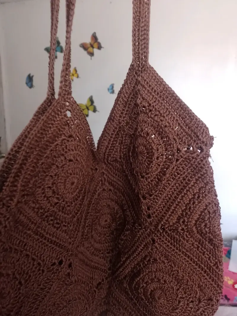 Bolso de crochet marrón hecho a mano - 2