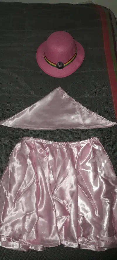 Traje nortino con Sombrero, pañuelo  y Falda - miniatura 1