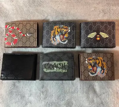 Cartera de Cuero para Hombre con Diseño Elegante - miniatura 2