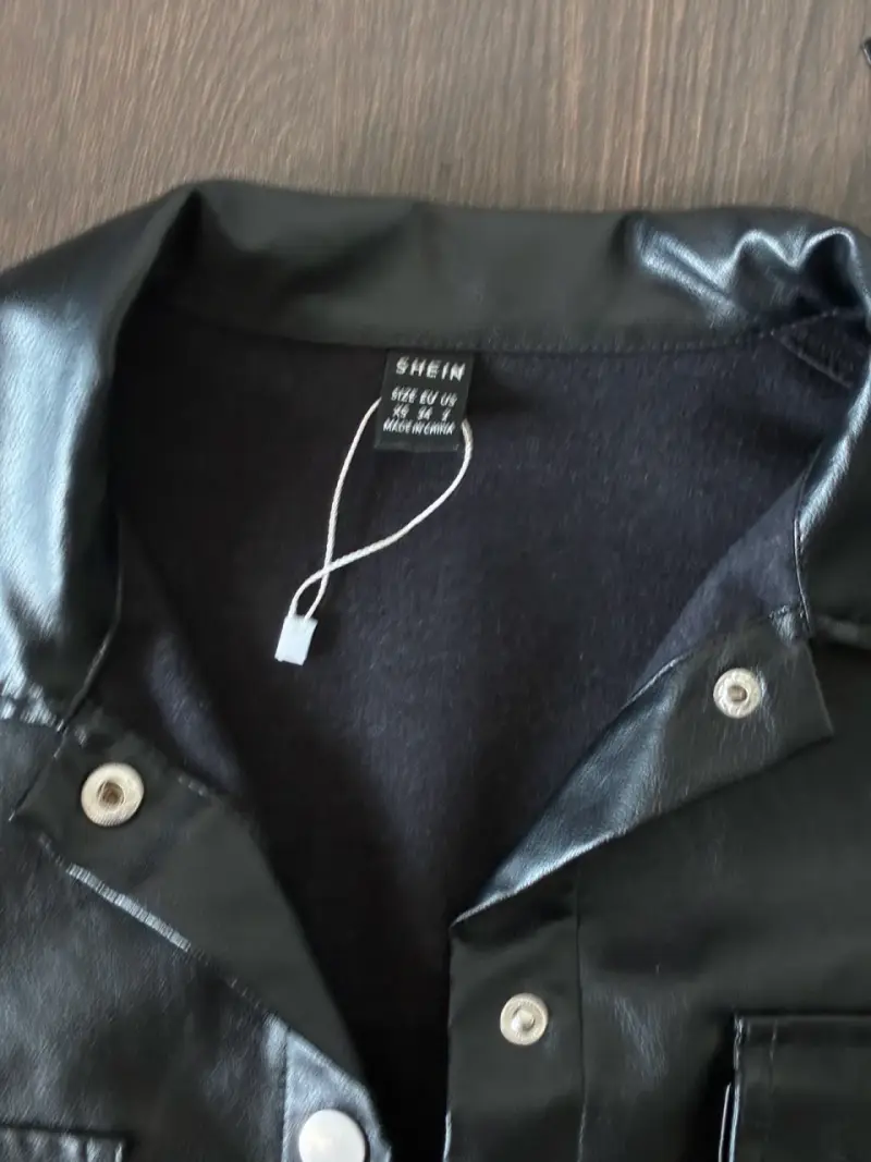 Camisa de cuero sintético negra Shein - 2