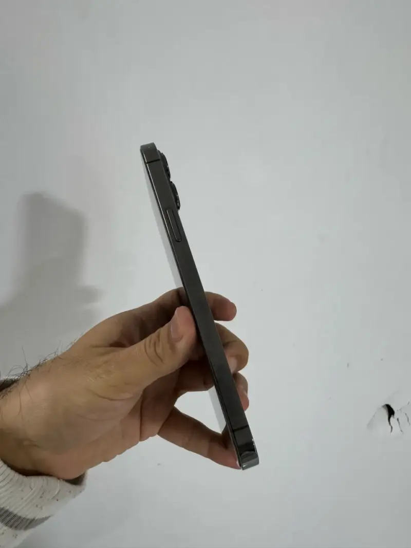 iPhone 13 Pro Max en buen estado - 5