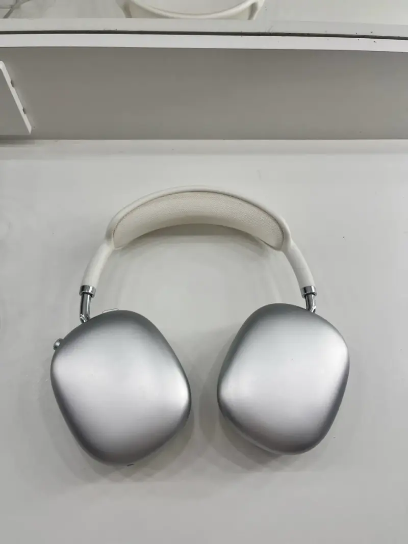 Audífonos Hoco w65 con funda - 4