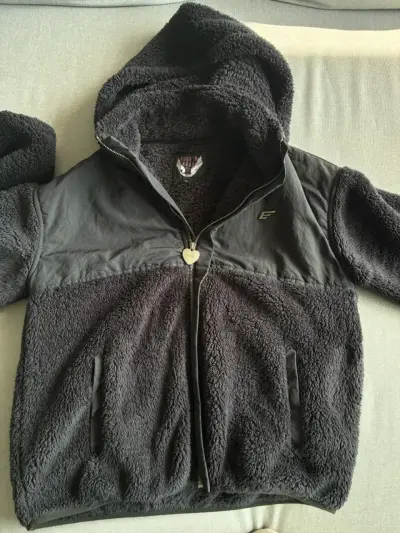 Chaqueta de polar con gorro Ellus negra - miniatura 1