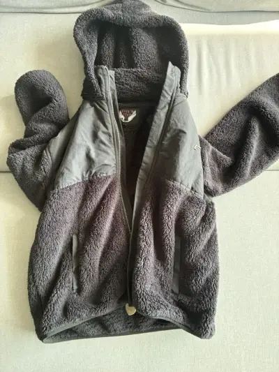Chaqueta de polar con gorro Ellus negra - miniatura 3