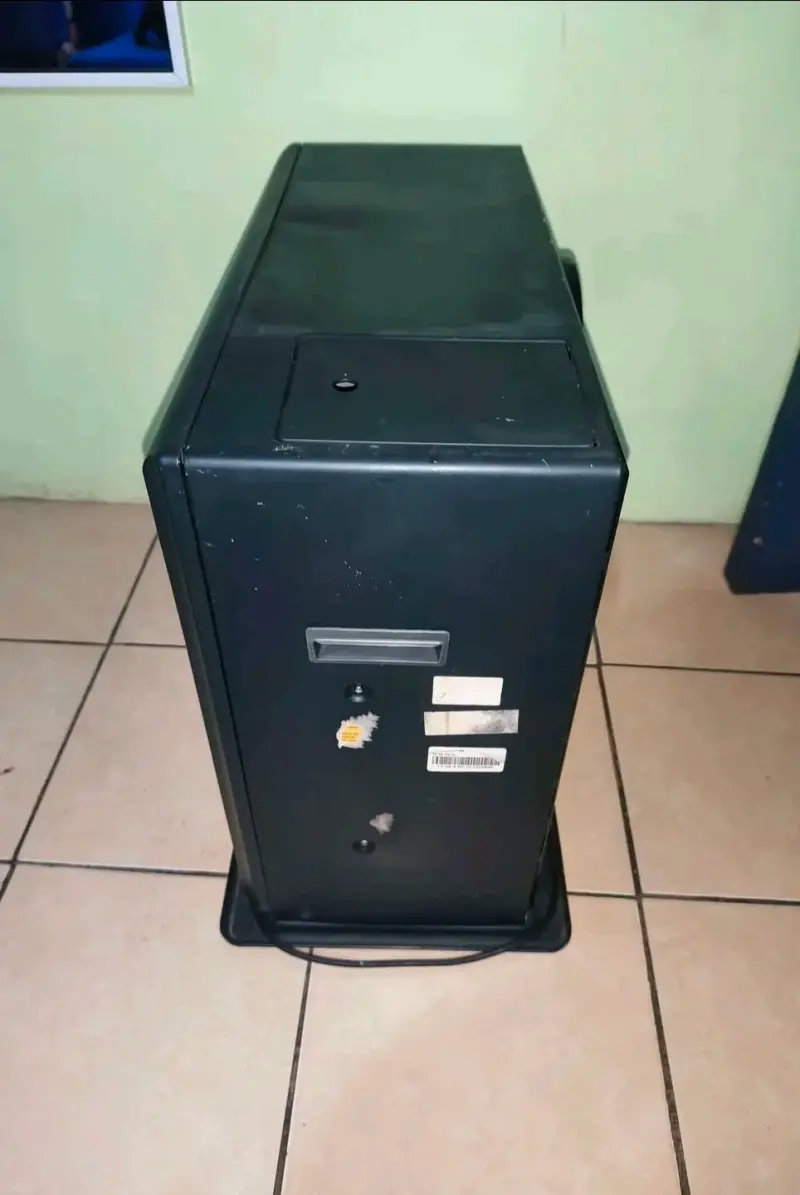 Estufa láser a parafina Toyotomi LC-68 - 3