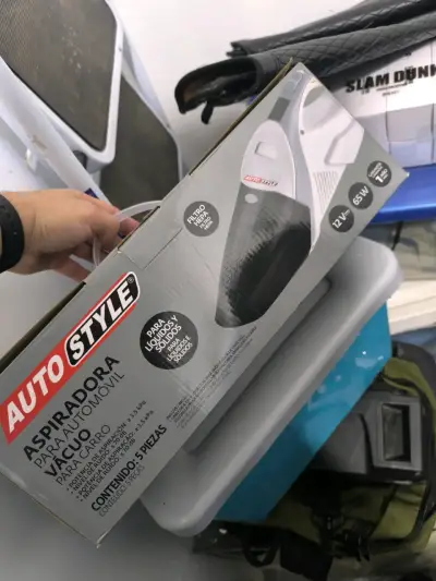 Aspiradora para automóvil AutoStyle 12V 65W - miniatura 1