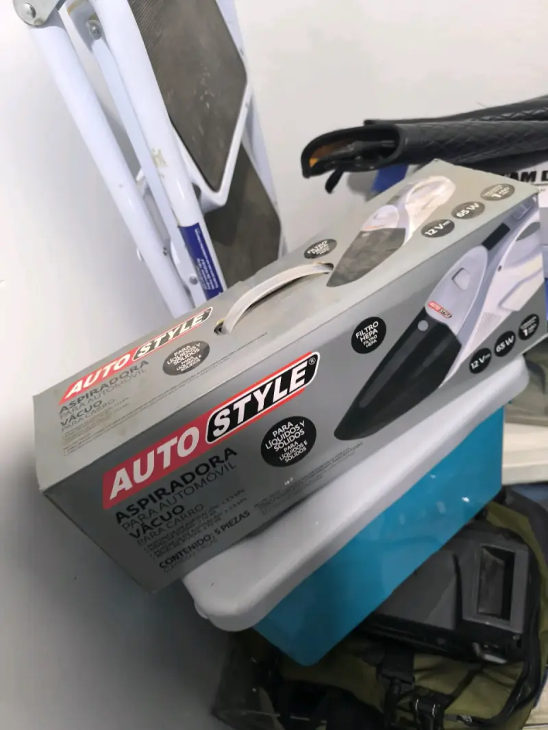 Aspiradora para automóvil AutoStyle 12V 65W - 4