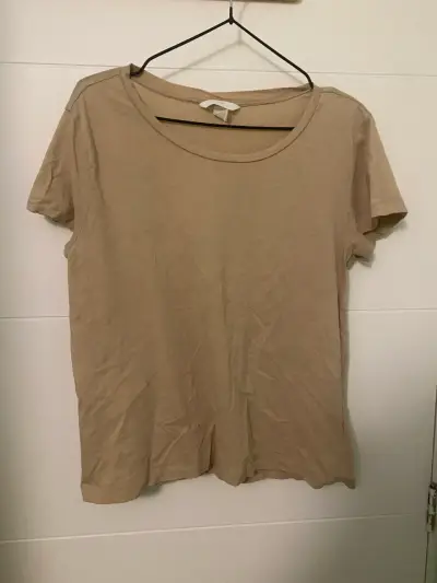 Polera beige H&M para mujer talla M - miniatura 1