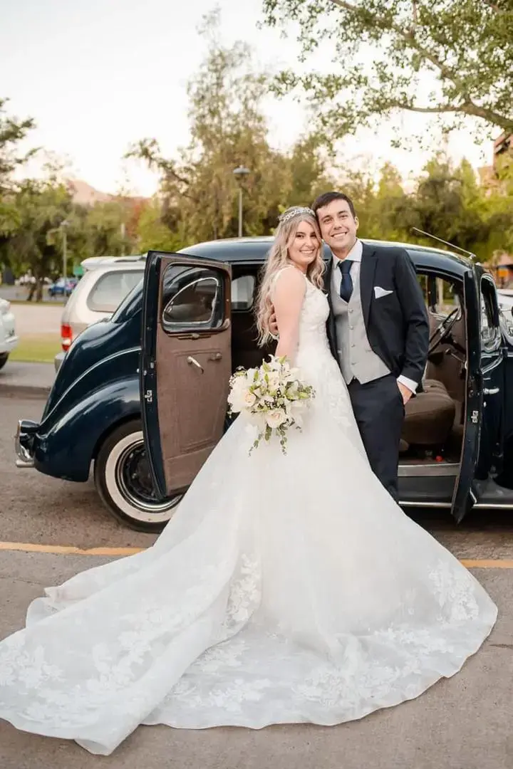 Vestido de novia elegante marca Rosa Clará - 3