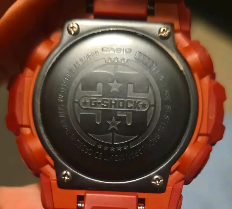 Reloj Casio G-Shock rojo resistente al agua - 2